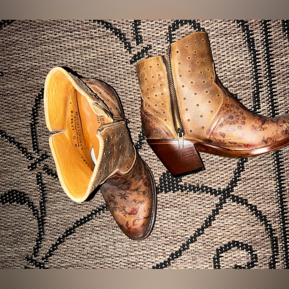 CLASSIC REAL LEATHER COWGIRL BOOTS BY FAMOUS BRAND LUCCHES BOOT MAKER - Picture 4 of 4